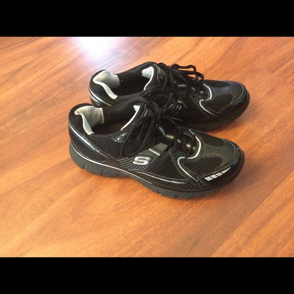 Skechers tone up fitness walking shoe - Picture 1 of 9